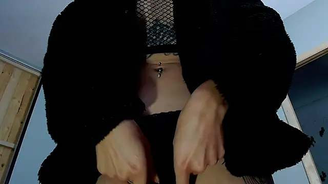 VickyJackson  online show from February 2025 07:58:02 PM