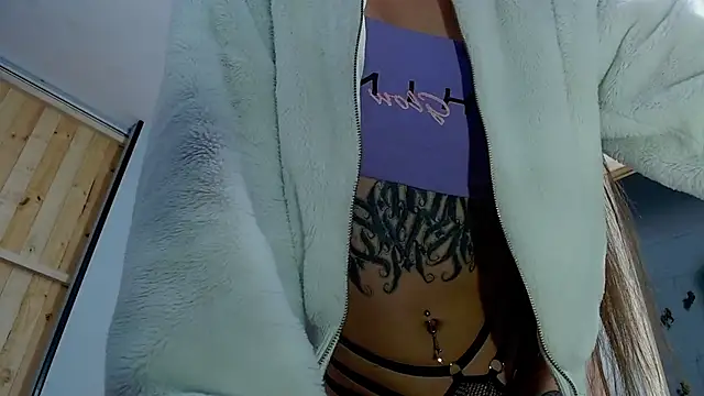 VickyJackson  online show from March 2025 05:11:02 PM