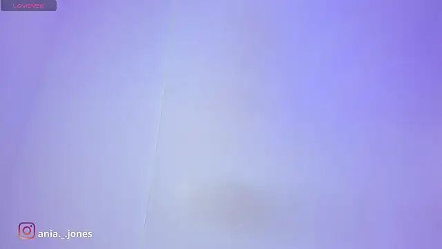 Snapshot of Ania_jones chatting on December 2024 10:40:02 PM Ania jones online show from December 2024 10:40:02 PM