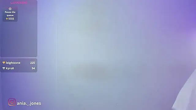 Snapshot of Ania_jones chatting on December 2024 11:06:02 PM Ania jones online show from December 2024 11:06:02 PM