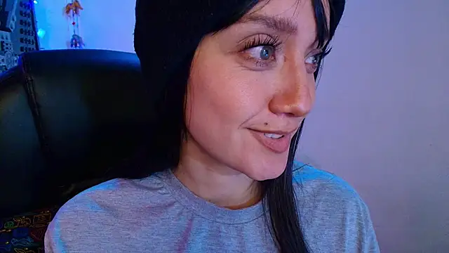 juanita adams online show from February 2025 10:50:01 PM