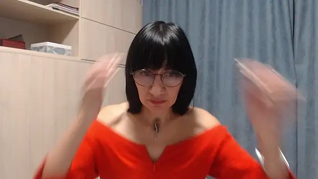 Erica95Bloom online show from January 2025 07:07:02 PM