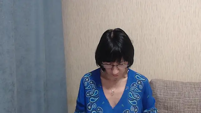 Erica95Bloom online show from February 2025 05:11:02 PM