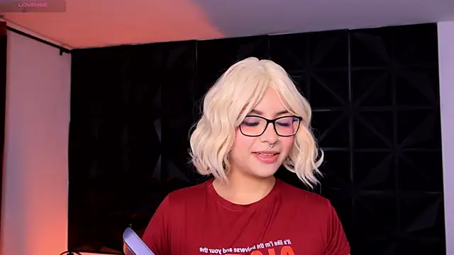 Misselektra   online show from January 2025 03:42:02 AM