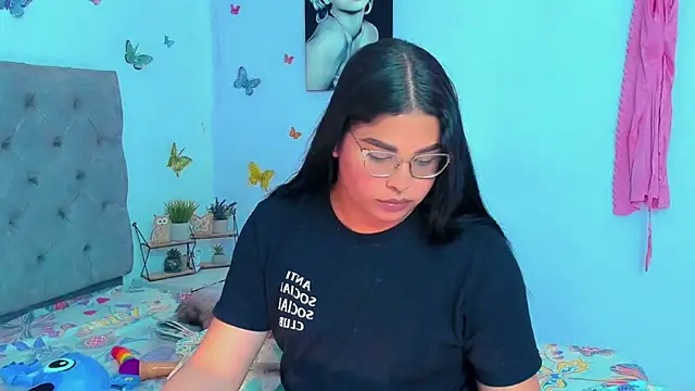 Snapshot of mabellfox chatting on January 2025 06:52:01 PM mabellfox online show from January 2025 06:52:01 PM