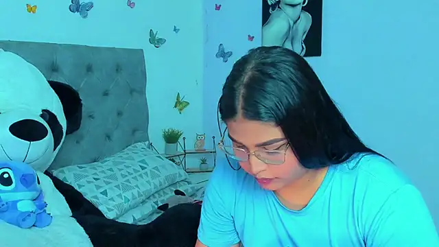 Snapshot of mabellfox chatting on January 2025 08:43:01 PM mabellfox online show from January 2025 08:43:01 PM