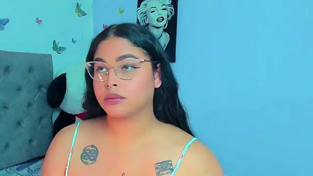 Snapshot of mabellfox chatting on February 2025 06:55:02 PM mabellfox online show from February 2025 06:55:02 PM