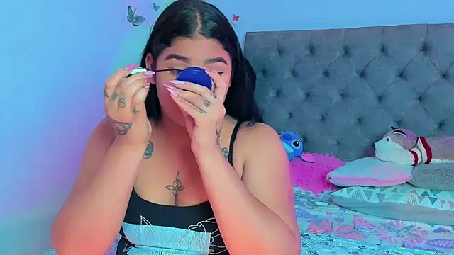 Snapshot of mabellfox chatting on February 2025 09:31:01 PM mabellfox online show from February 2025 09:31:01 PM