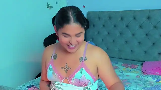 Snapshot of mabellfox chatting on February 2025 11:48:01 PM mabellfox online show from February 2025 11:48:01 PM