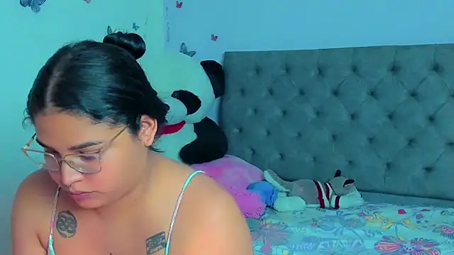 Snapshot of mabellfox chatting on March 2025 09:11:02 PM mabellfox online show from March 2025 09:11:02 PM