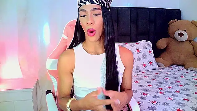 carmen14 online show from April 2026 12:25:01 PM