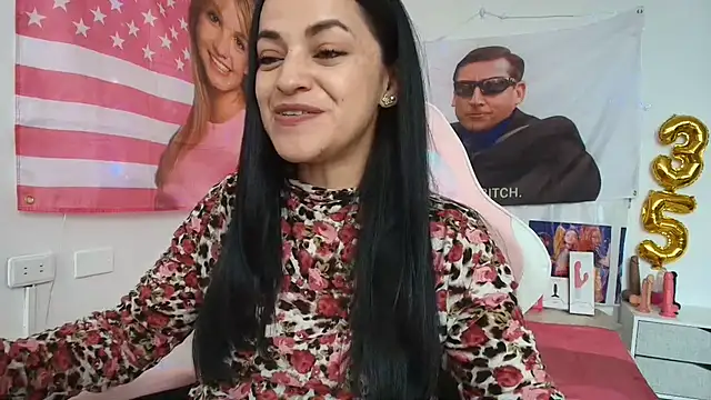 LovelyAzucena online show from May 2026 03:19:02 PM