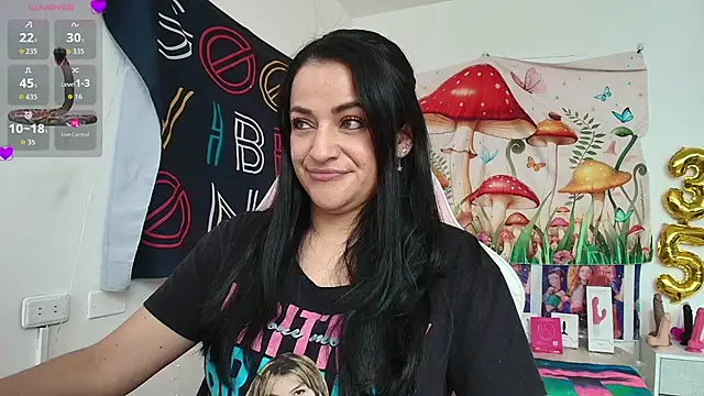 LovelyAzucena online show from May 2026 03:06:01 PM