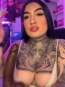 CloeeBeckam online show from February 2026 06:26:01 AM