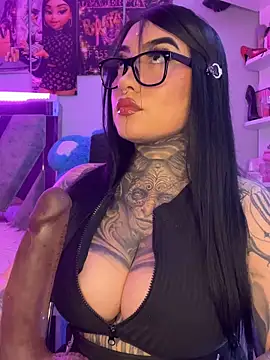 CloeeBeckam online show from February 2026 03:07:02 AM