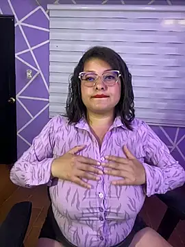 MiiaaJoness online show from July 2026 04:39:33 PM