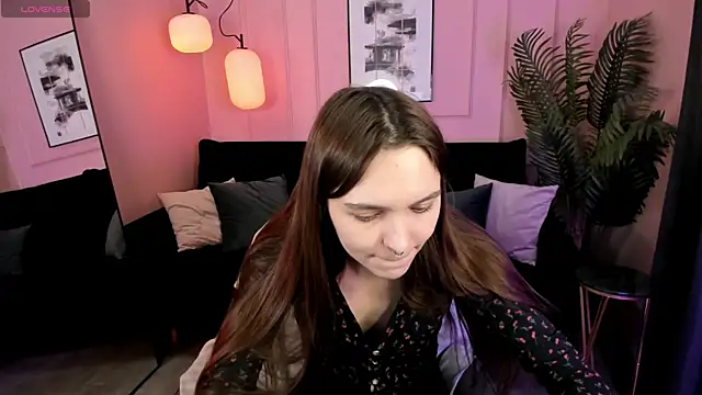 ChloeSunny online show from May 2026 05:56:01 AM