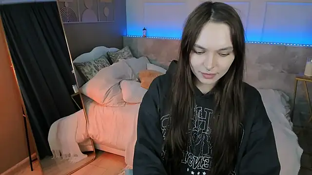 ChloeSunny online show from May 2026 02:04:01 PM