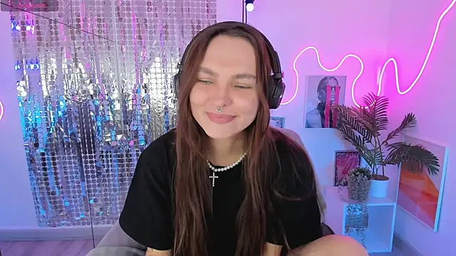 ChloeSunny online show from July 2026 01:51:01 PM