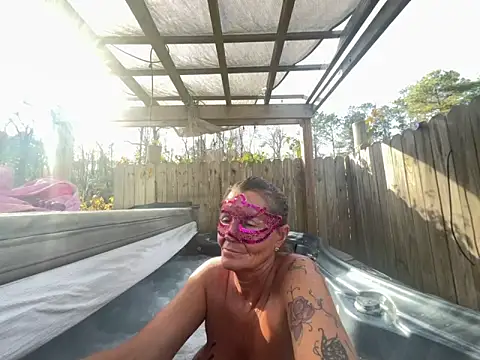 Snapshot of prainxxx22 chatting on December 2024 07:43:02 PM prainxxx22 online show from December 2024 07:43:02 PM