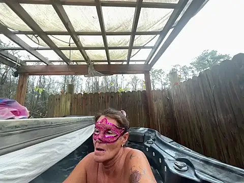 Snapshot of prainxxx22 chatting on December 2024 07:32:02 PM prainxxx22 online show from December 2024 07:32:02 PM