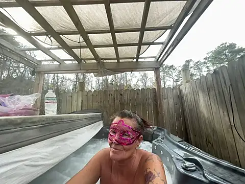 Snapshot of prainxxx22 chatting on January 2025 07:40:01 PM prainxxx22 online show from January 2025 07:40:01 PM