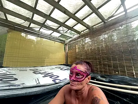 Snapshot of prainxxx22 chatting on October 2025 06:14:02 PM prainxxx22 online show from October 2025 06:14:02 PM