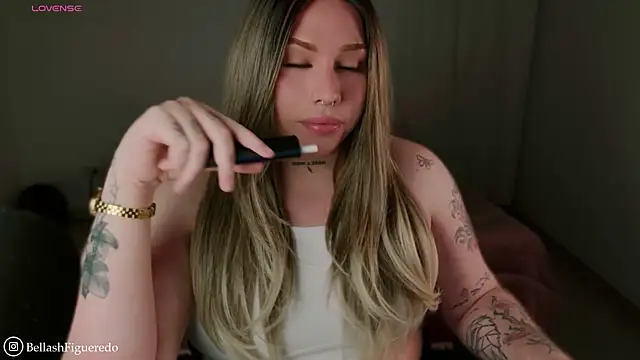 IsabellaFigueredo   online show from March 2026 03:02:01 AM