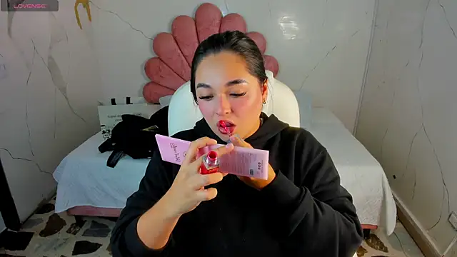 CelesteBrucee online show from February 2026 08:40:02 PM