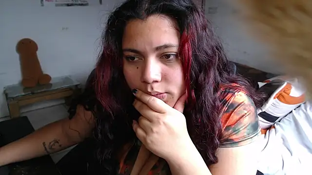 Snapshot of girl_milk2 chatting on April 2026 06:30:02 PM girl milk2 online show from April 2026 06:30:02 PM
