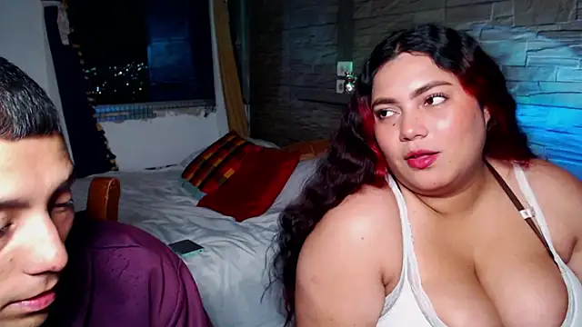Snapshot of girl_milk2 chatting on May 2026 01:45:01 AM girl milk2 online show from May 2026 01:45:01 AM