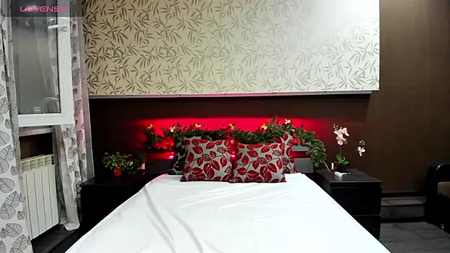 Donna Evans online show from December 2024 11:59:01 PM