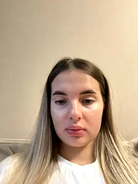 Donna Evans online show from November 2025 01:59:01 AM