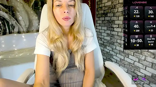 Eva Melow online show from February 2025 04:37:02 PM