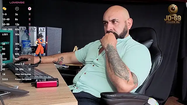 JD-69 online show from November 2025 07:24:01 PM