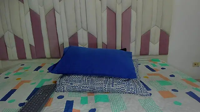 Snapshot of lucyy_gray chatting on January 2025 03:11:02 AM lucyy gray online show from January 2025 03:11:02 AM