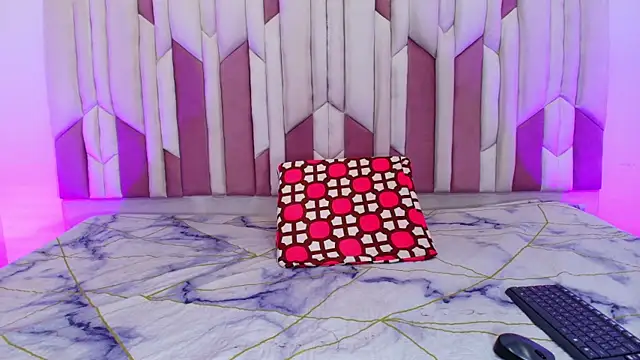 Snapshot of lucyy_gray chatting on October 2025 03:06:01 AM lucyy gray online show from October 2025 03:06:01 AM