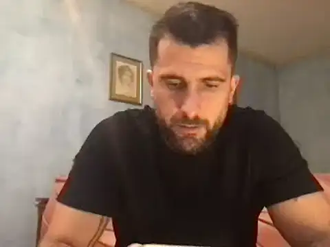 Snapshot of alex877x chatting on January 2025 05:44:01 PM alex877x online show from January 2025 05:44:01 PM