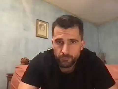 Snapshot of alex877x chatting on January 2025 08:48:01 PM alex877x online show from January 2025 08:48:01 PM