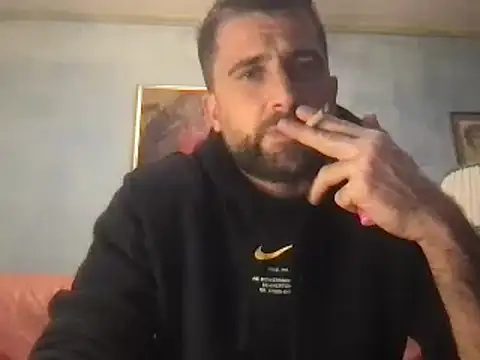 Snapshot of alex877x chatting on January 2025 11:58:02 AM alex877x online show from January 2025 11:58:02 AM