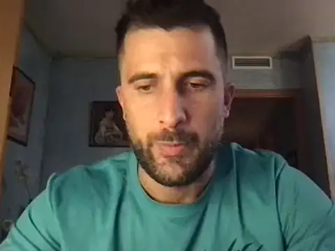 Snapshot of alex877x chatting on January 2025 02:53:01 PM alex877x online show from January 2025 02:53:01 PM