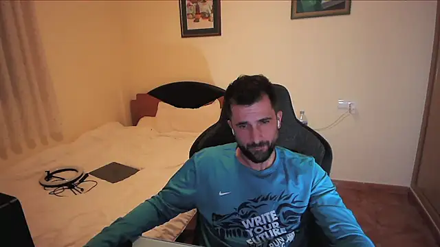 Snapshot of alex877x chatting on March 2025 11:34:02 PM alex877x online show from March 2025 11:34:02 PM