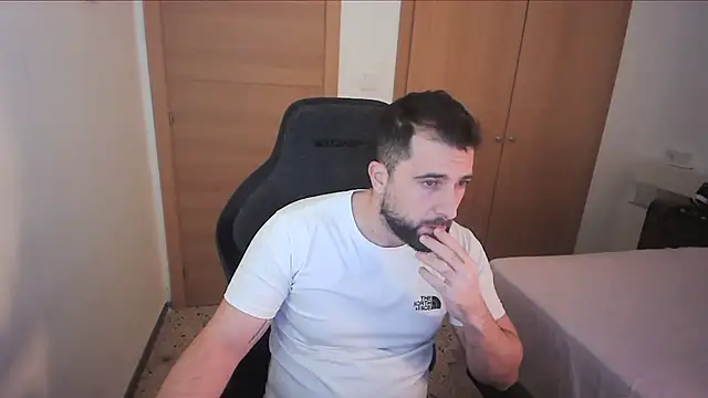 alex877x online show from December 2025 07:24:01 AM
