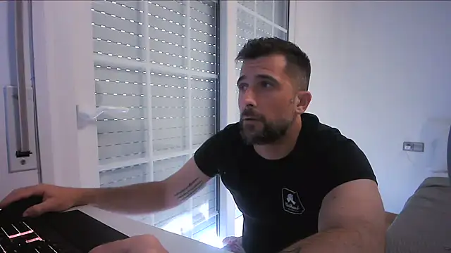 alex877x online show from June 2026 05:44:01 PM