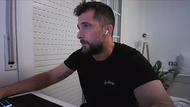 alex877x online show from July 2026 05:19:02 PM