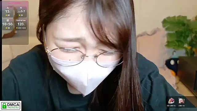 Snapshot of SUZU_ chatting on January 2026 01:16:02 PM SUZU online show from January 2026 01:16:02 PM