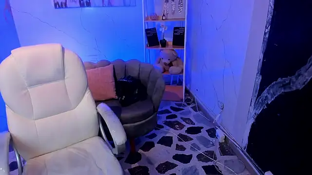 NiickyJones online show from October 2025 09:34:01 PM