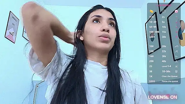 littlee emilyy  online show from December 2024 03:55:01 PM