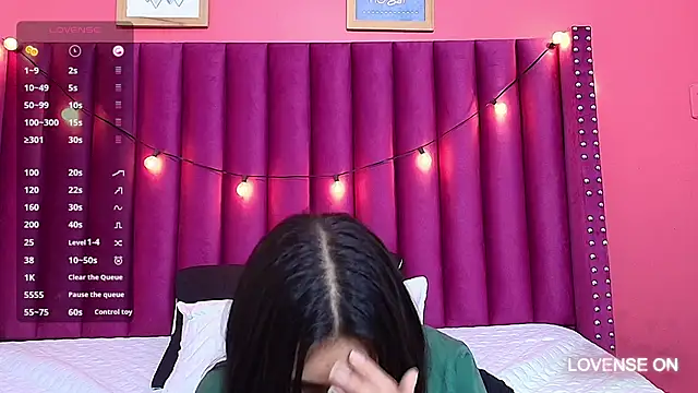 littlee emilyy  online show from January 2025 08:55:01 AM