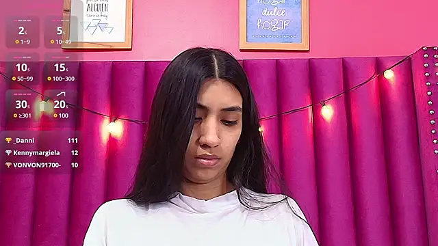 littlee emilyy  online show from February 2025 03:06:01 AM